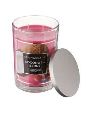 New Yankee Candle Coconut and Berry Candle